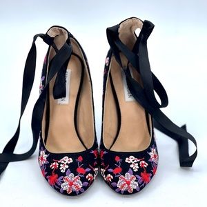 BRAND NEW! Steve Madden Pumps